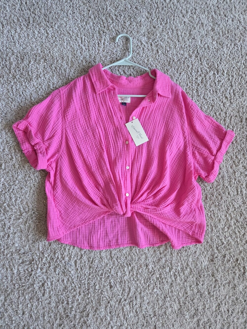 Universal Thread Hot Pink Textured Button-Front Tie Hem Top